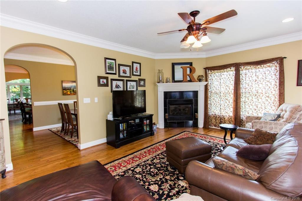 39 Jupiter Hills Drive - Photo 9