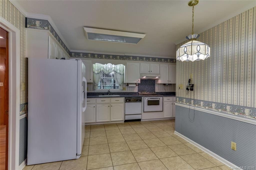 156 Mccall Drive - Photo 8