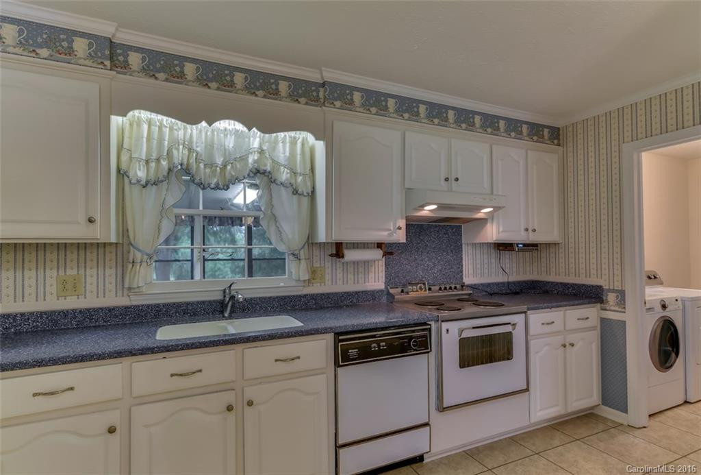 156 Mccall Drive - Photo 9