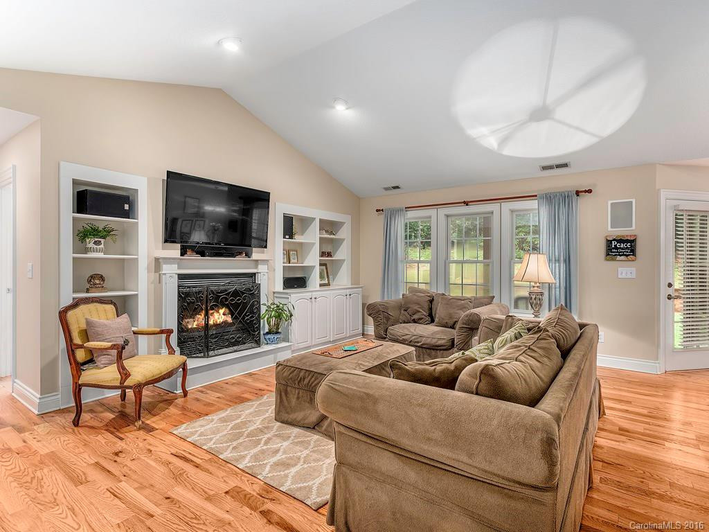 7 Hildreth Lane #1 - Photo 4