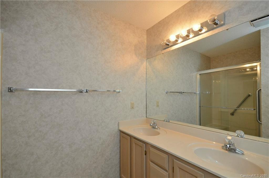 503 Woodlea Court #503 - Photo 9