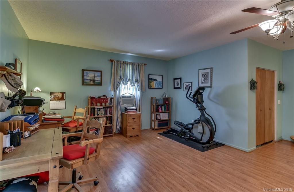 29 Bearwallow Road - Photo 13