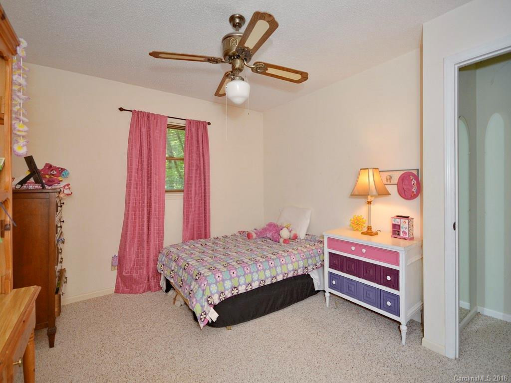 168 Surry Lane - Photo 12