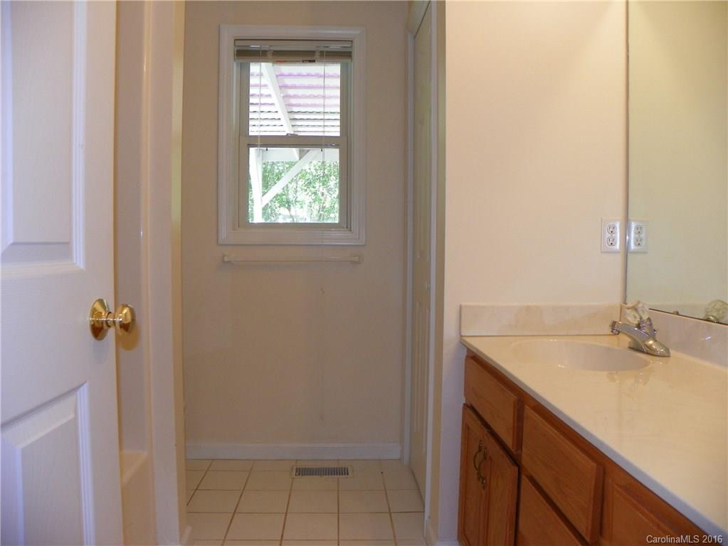 105 Onyx Drive - Photo 9