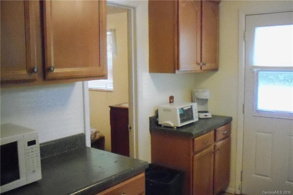 228 Barrett Road #15/16 - Photo 2