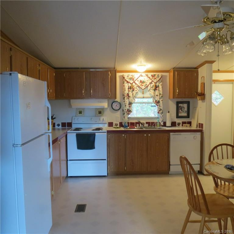 55 Imperial Court - Photo 7