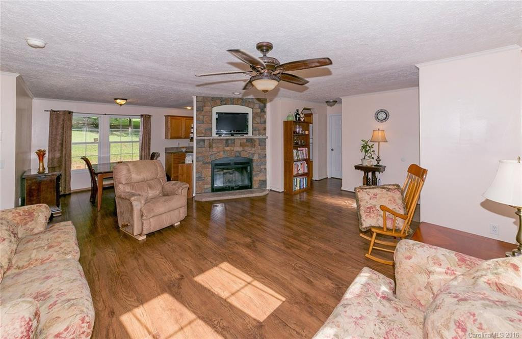 306 Staghorn Court - Photo 6