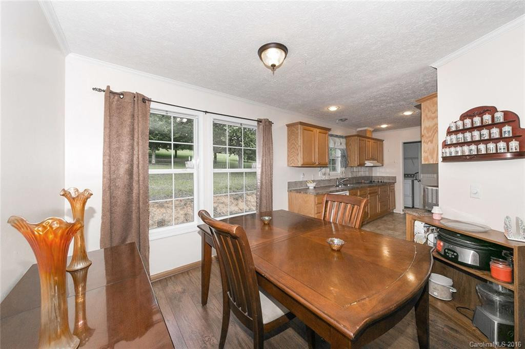 306 Staghorn Court - Photo 8