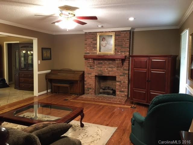 253 Countrywood Drive - Photo 7