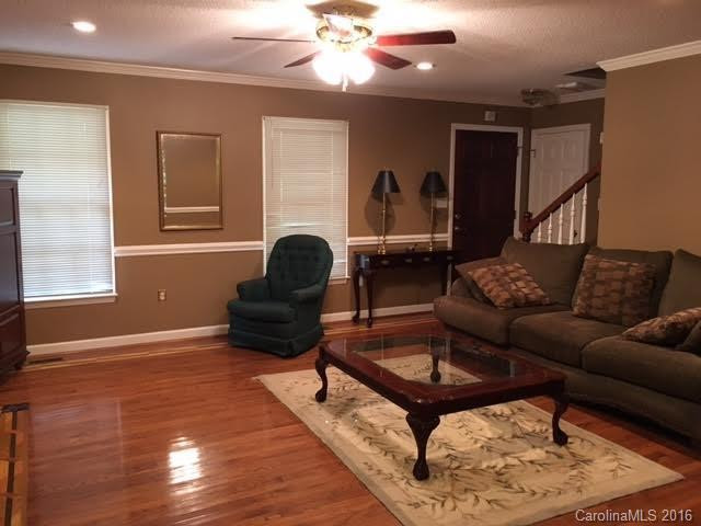 253 Countrywood Drive - Photo 8