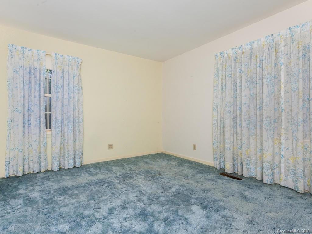 208 Heathcote Road - Photo 10