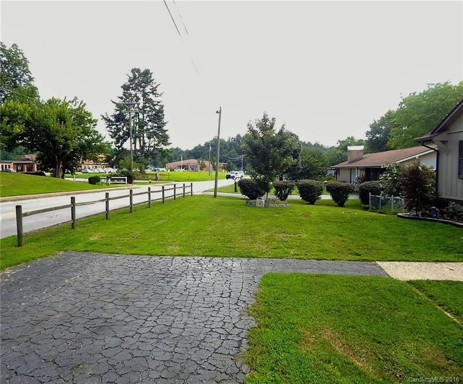 528 Country Club Road - Photo 2