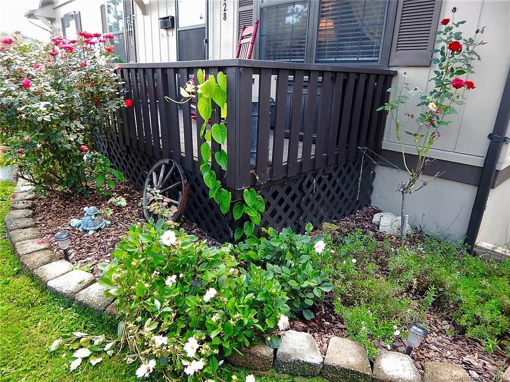 528 Country Club Road - Photo 3