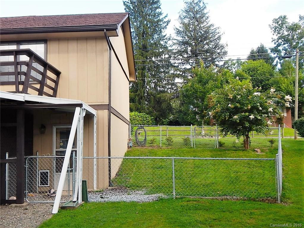 528 Country Club Road - Photo 21