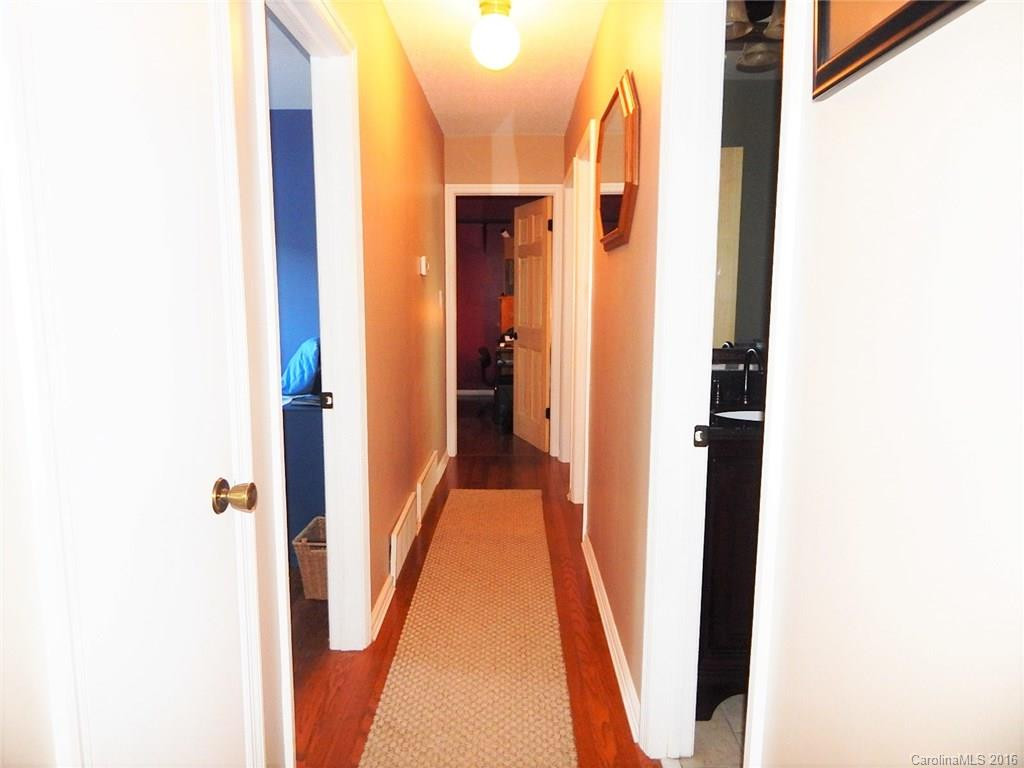 528 Country Club Road - Photo 10