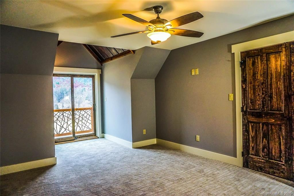 708 Blue Ridge Drive - Photo 12