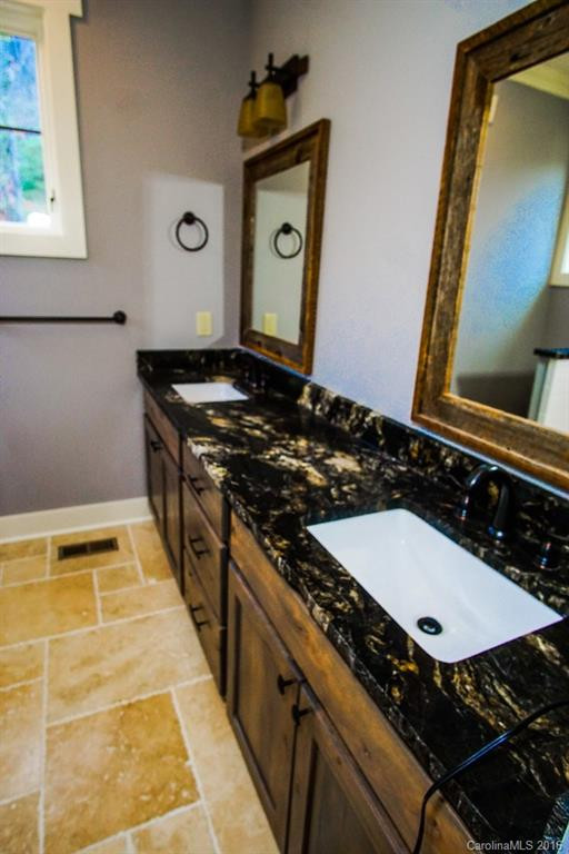 708 Blue Ridge Drive - Photo 9