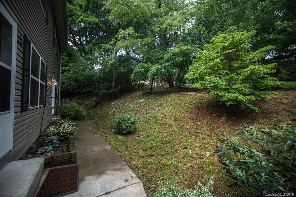 274 Clayton Avenue #B - Photo 2