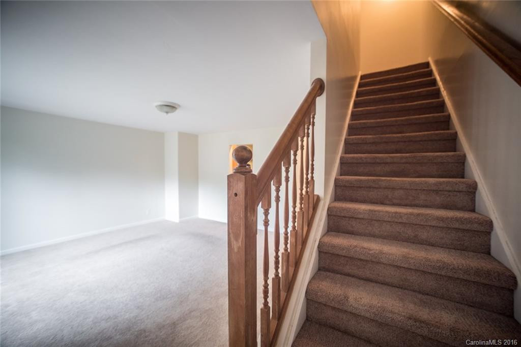 274 Clayton Avenue #B - Photo 11