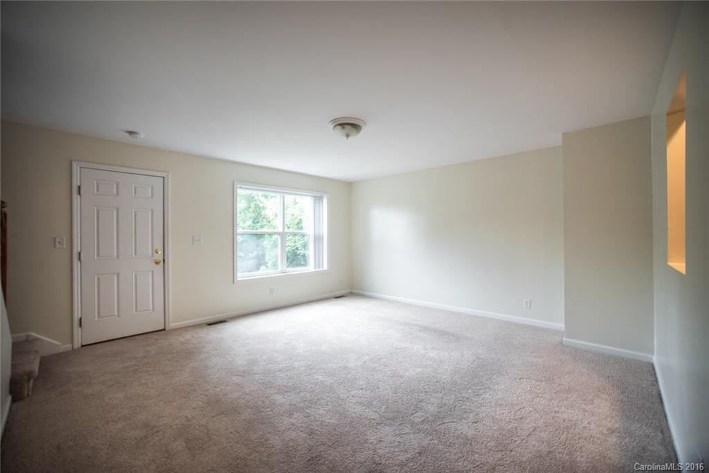 274 Clayton Avenue #B - Photo 8