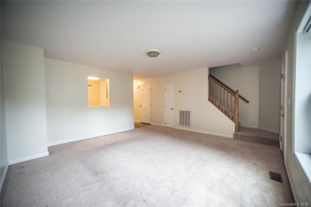 274 Clayton Avenue #B - Photo 10