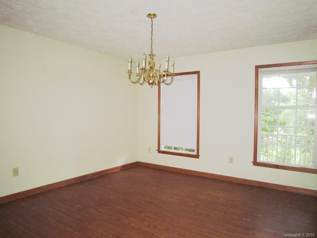 12 Nicola Drive - Photo 3