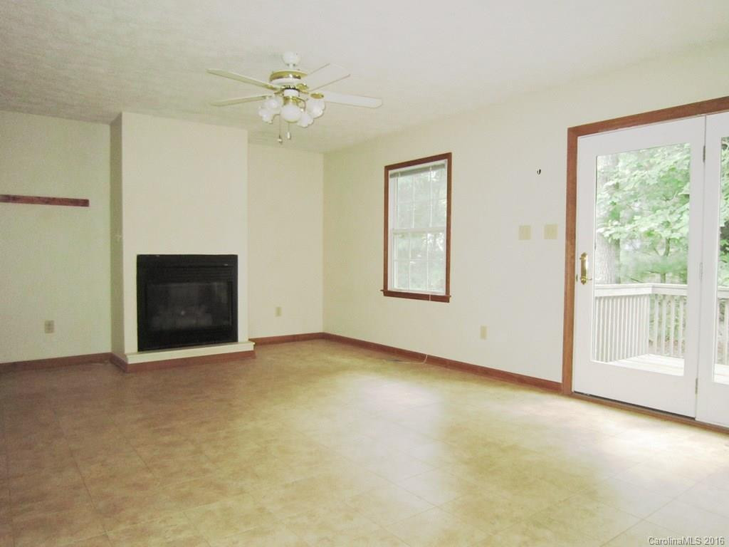 12 Nicola Drive - Photo 4