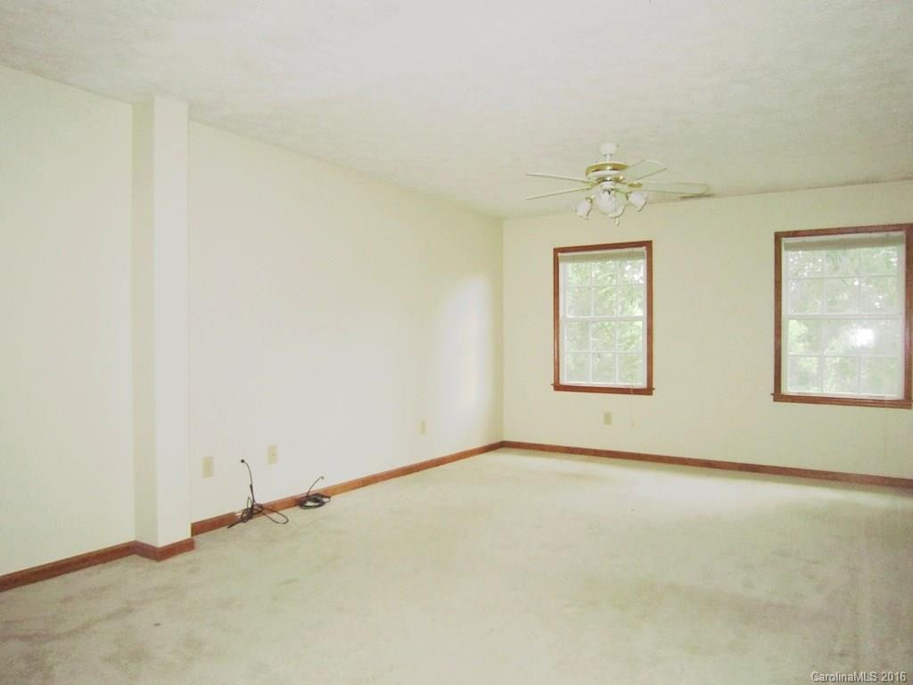 12 Nicola Drive - Photo 8