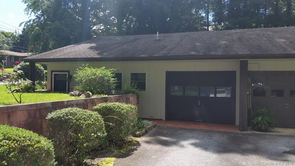605 Hebron Road #1