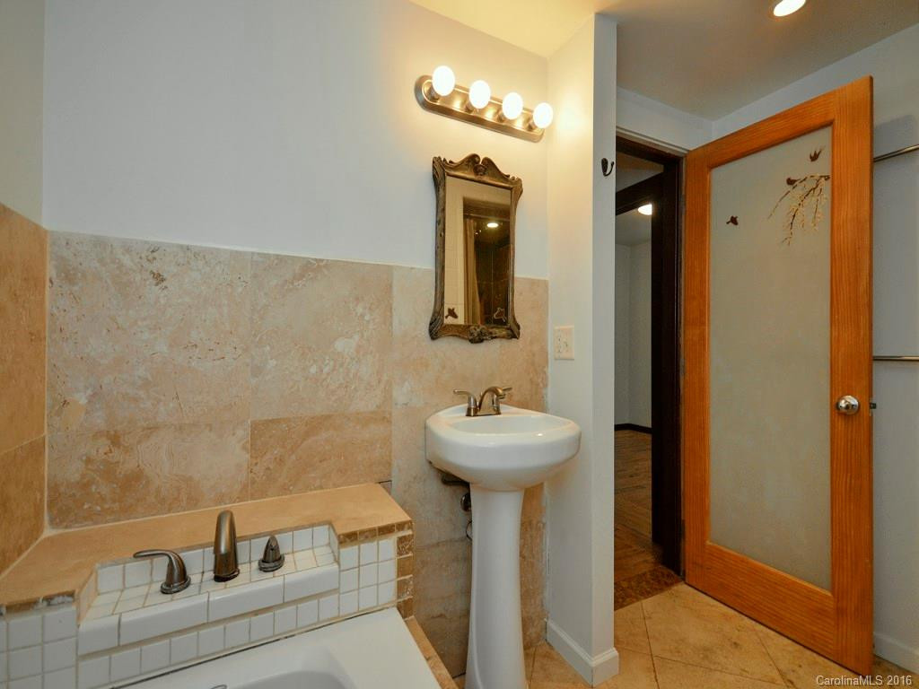 134 Hanover Street - Photo 8