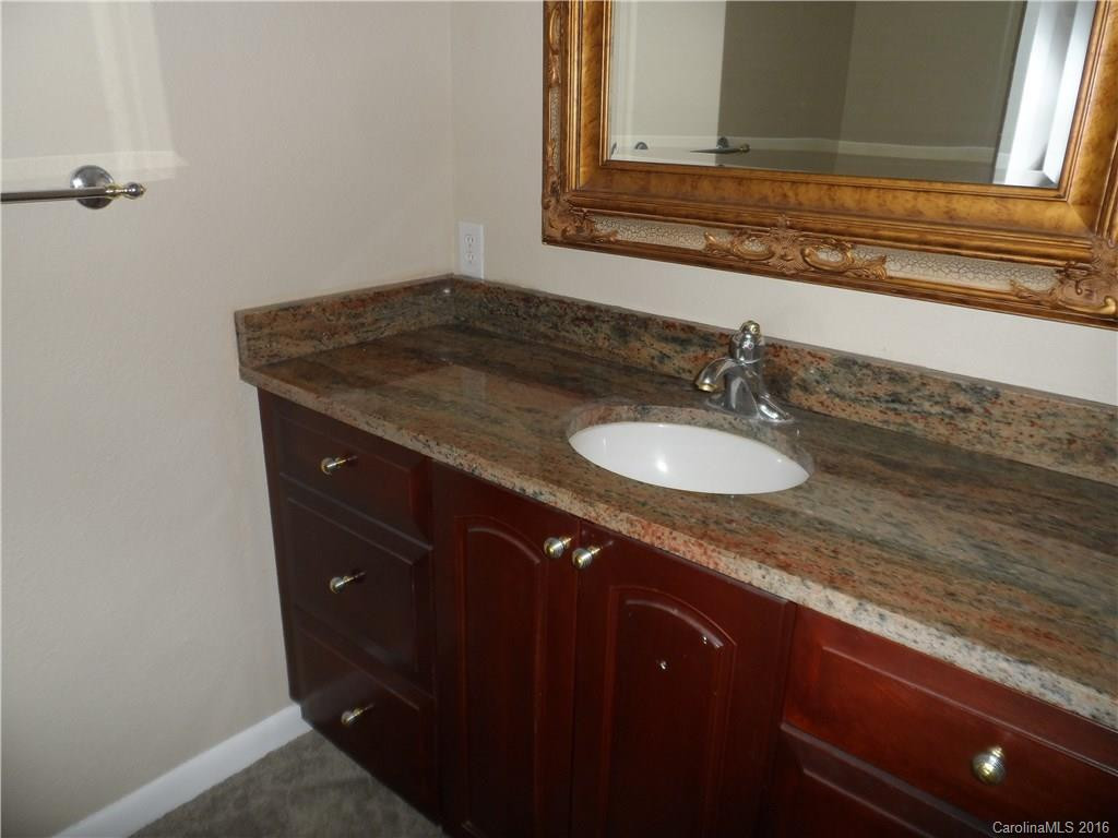 16 Court View Lane - Photo 12