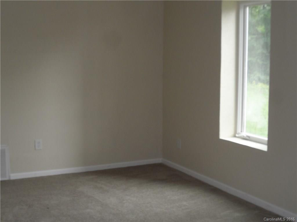 16 Court View Lane - Photo 13