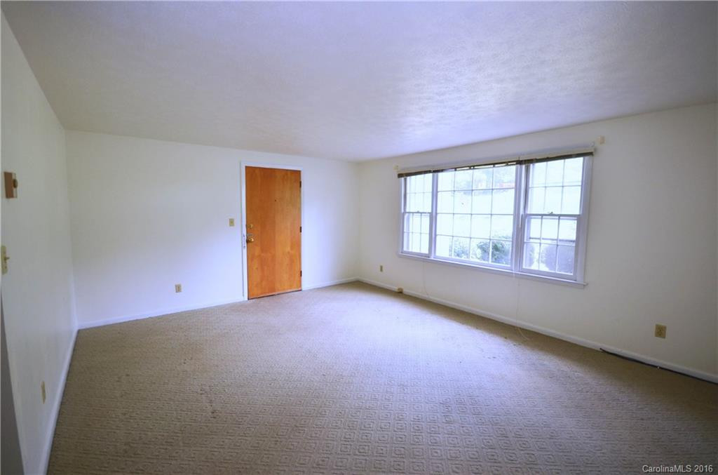530 Whispering Hills Drive #1 - Photo 8
