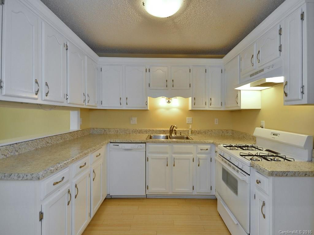 49 Poplar Tree Lane #402 - Photo 5