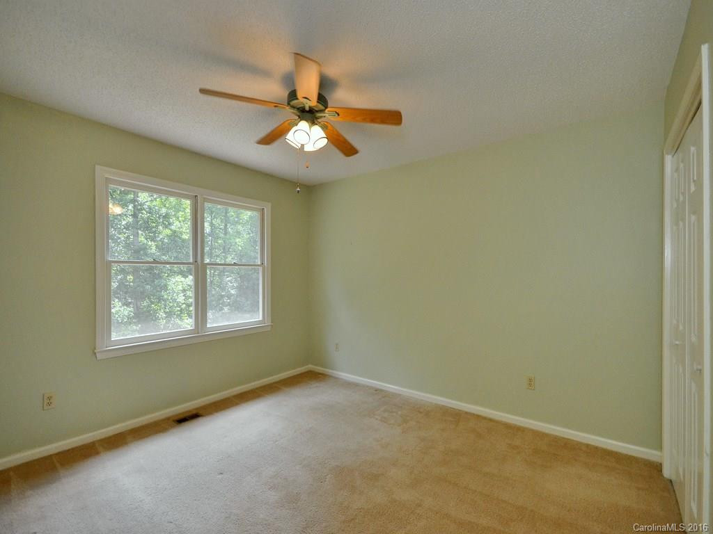 49 Poplar Tree Lane #402 - Photo 10