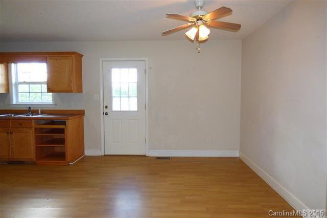208 Pine Meadow Circle - Photo 4