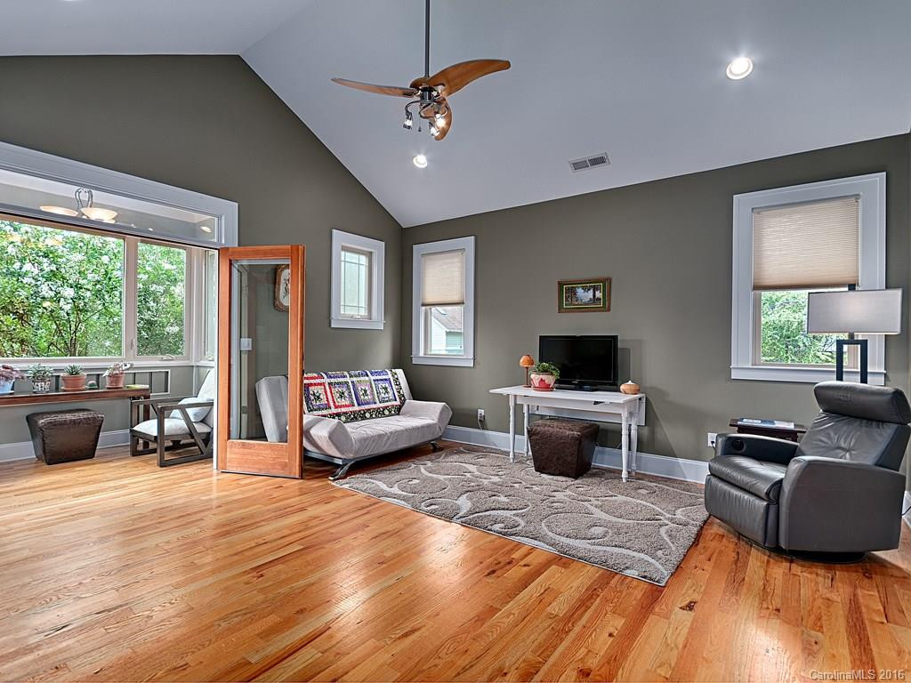 22 Sunrise Drive - Photo 7