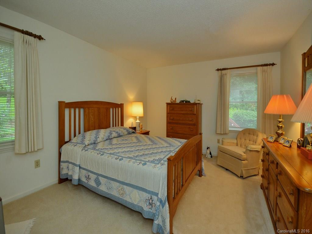13 Foxhorn Court - Photo 15
