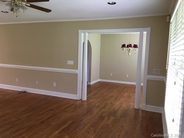 224 Sandy Oak Drive - Photo 8