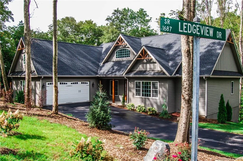 401 Ledgeview Drive