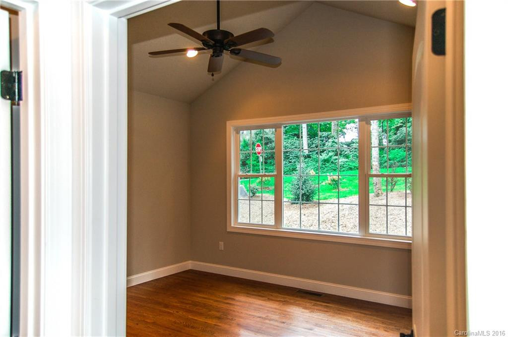 401 Ledgeview Drive - Photo 10