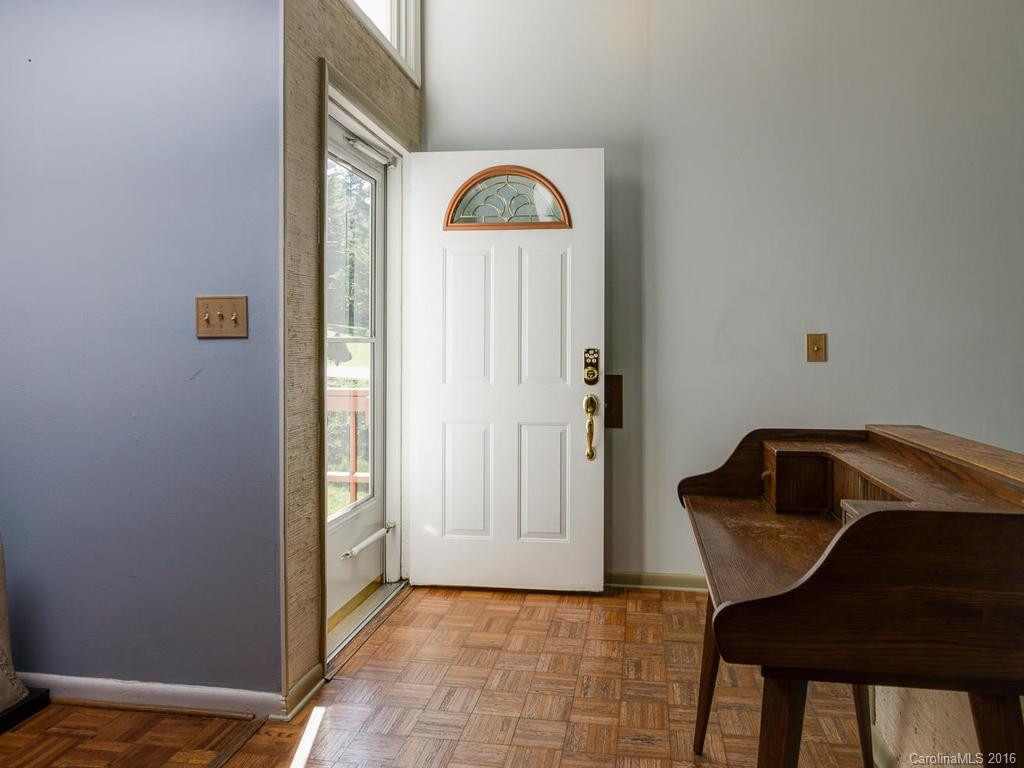 32 Woodbury Road - Photo 3