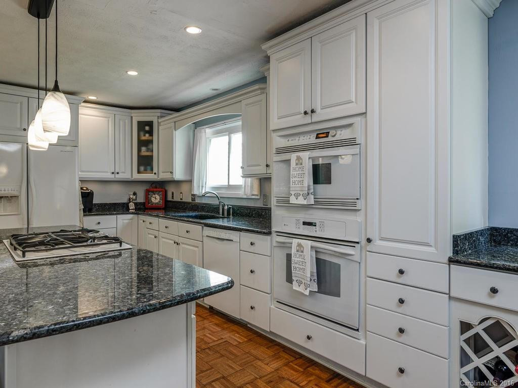 32 Woodbury Road - Photo 8
