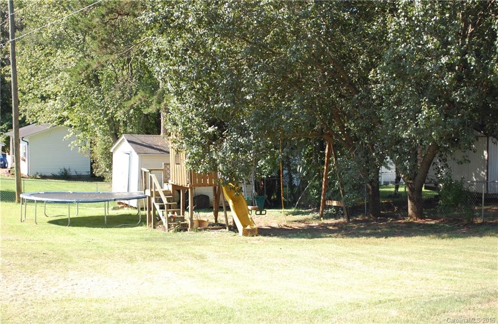 160 Carlton Drive - Photo 4