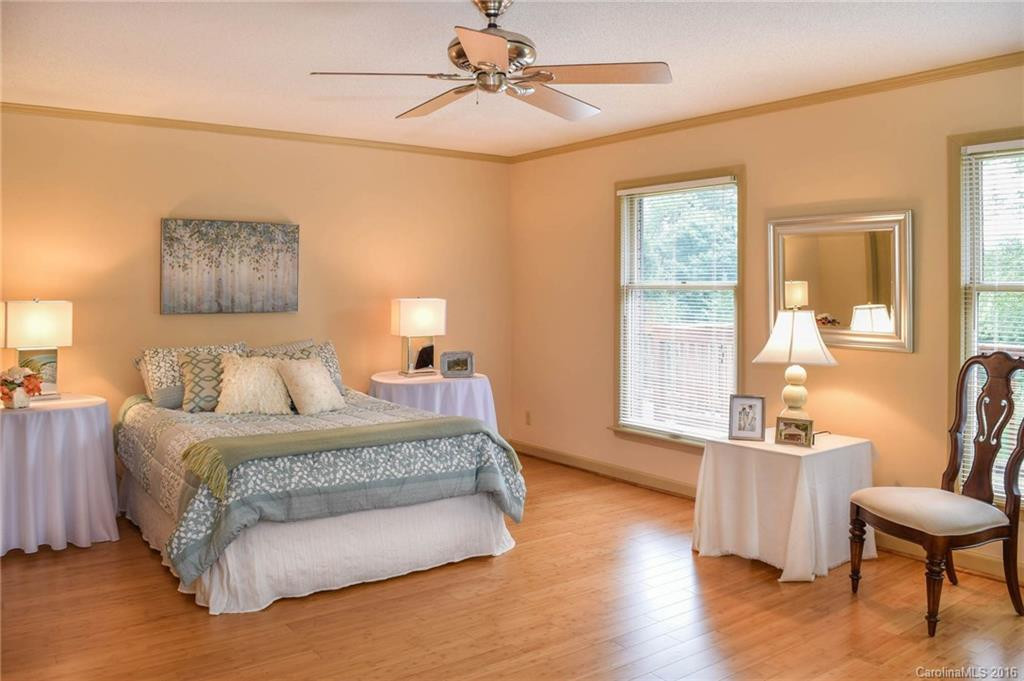 119 Hawthorn Drive #2 - Photo 13