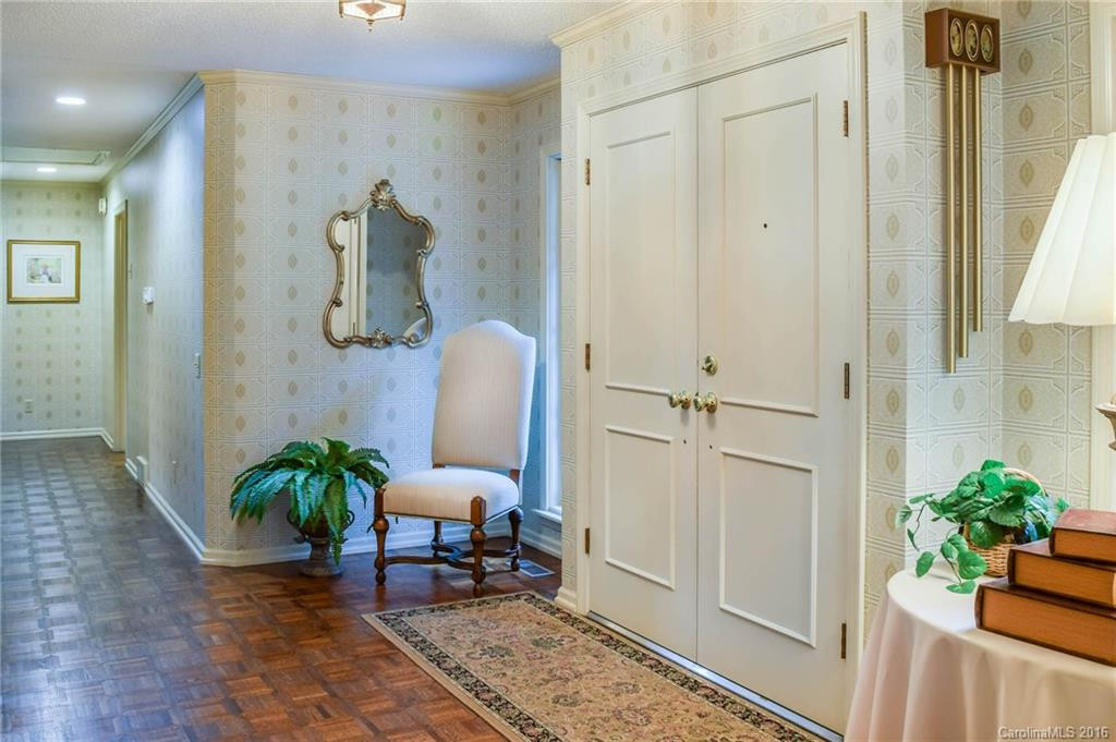 119 Hawthorn Drive #2 - Photo 3