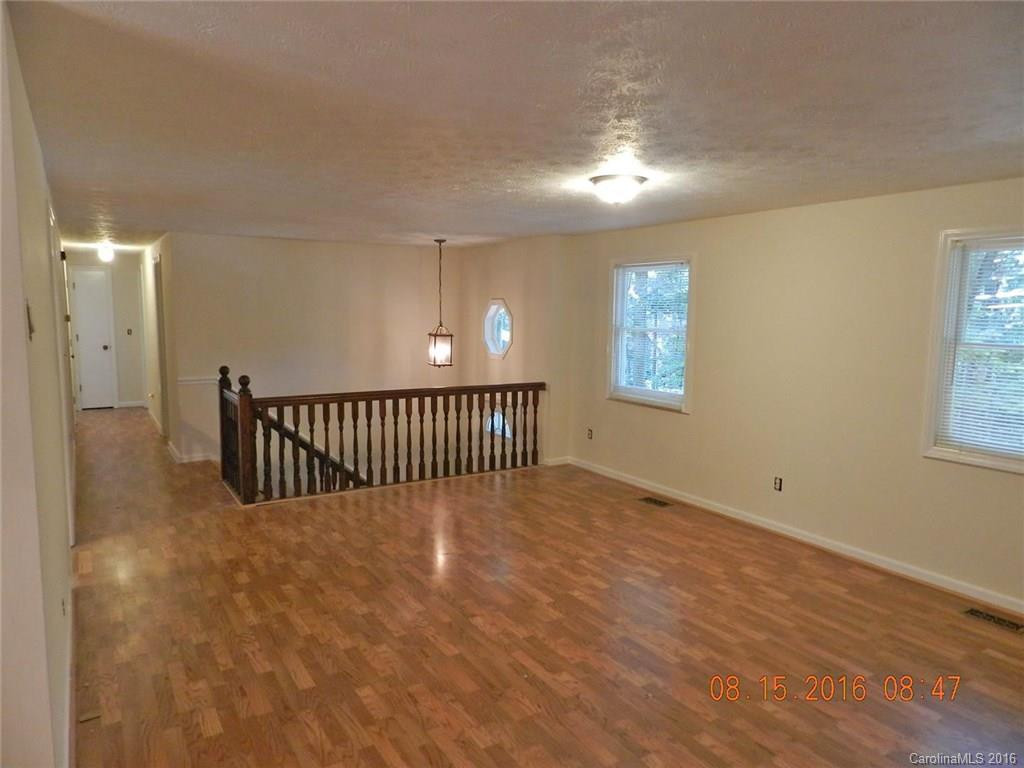 95 Fox Run Drive - Photo 4