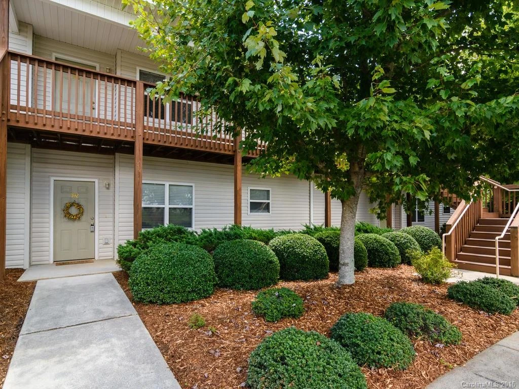 702 Olde Covington Way #702