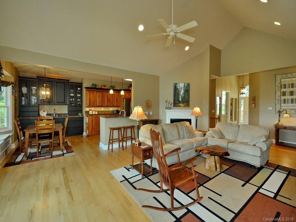 63 Club Knoll Court #1303 - Photo 8