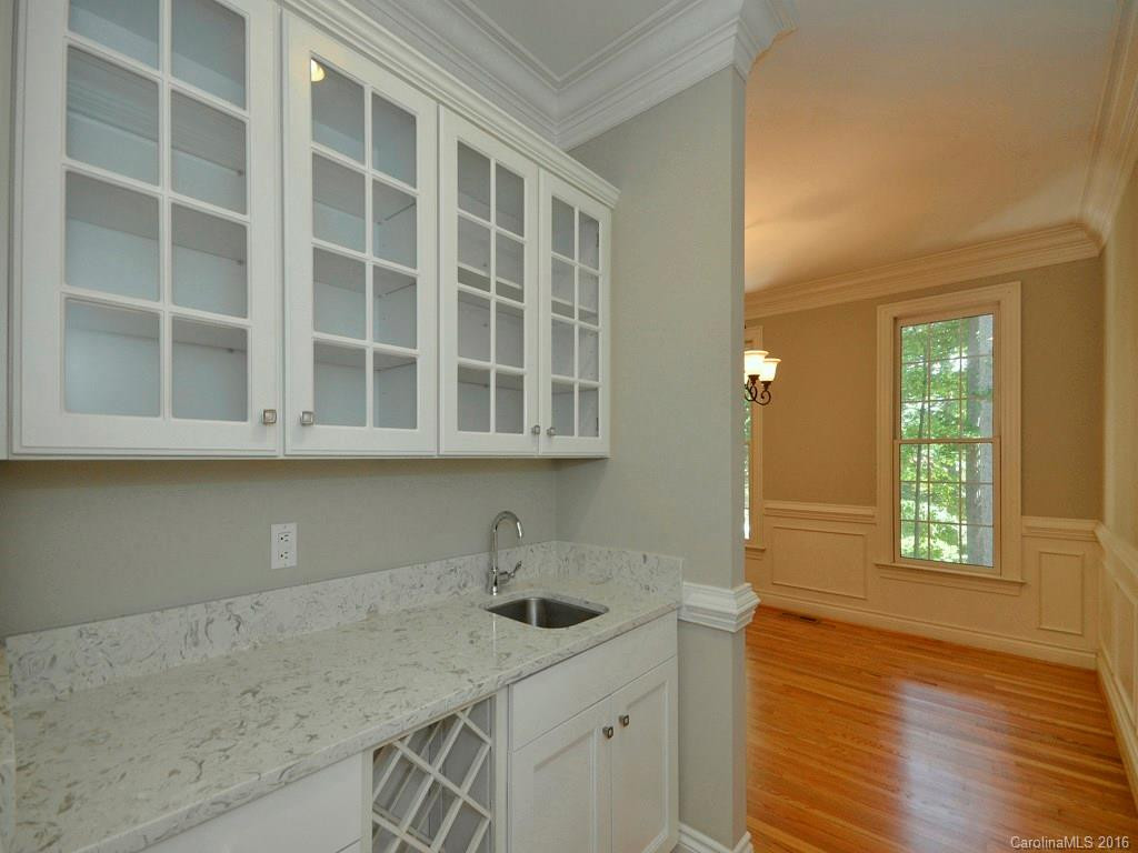 25 Willow Road - Photo 14